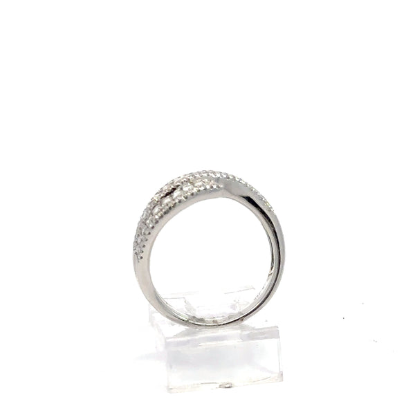 18K Gold Diamond Ring with a Row of Large Diamonds – 85pt, 4.9g